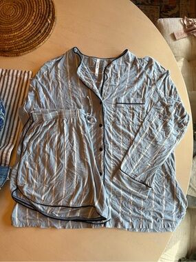 SOMA SET Cool Nights in Sky Blue Stripe & Navy Piping, Size L